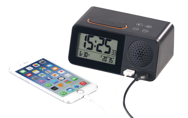 Radio Reveil Radiopilotee avec Station de Charge : Port USB - Alimentation  Piles ou Secteur - Grands Chiffres - Luminosite Reglable - Alarme/ Snooze